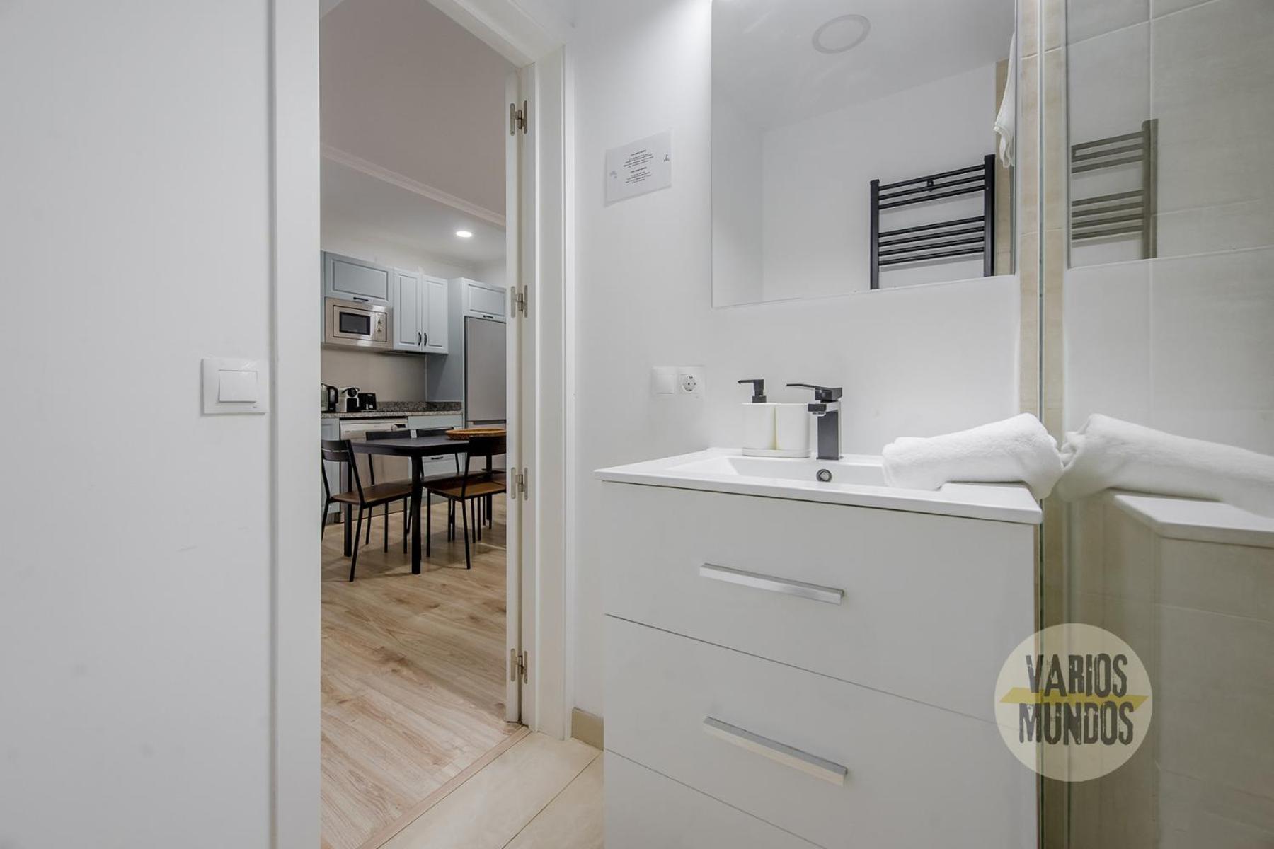 Nuevo Apt De 9Pax En La Cava Alta Centro De Madrid E1 Bagian luar foto