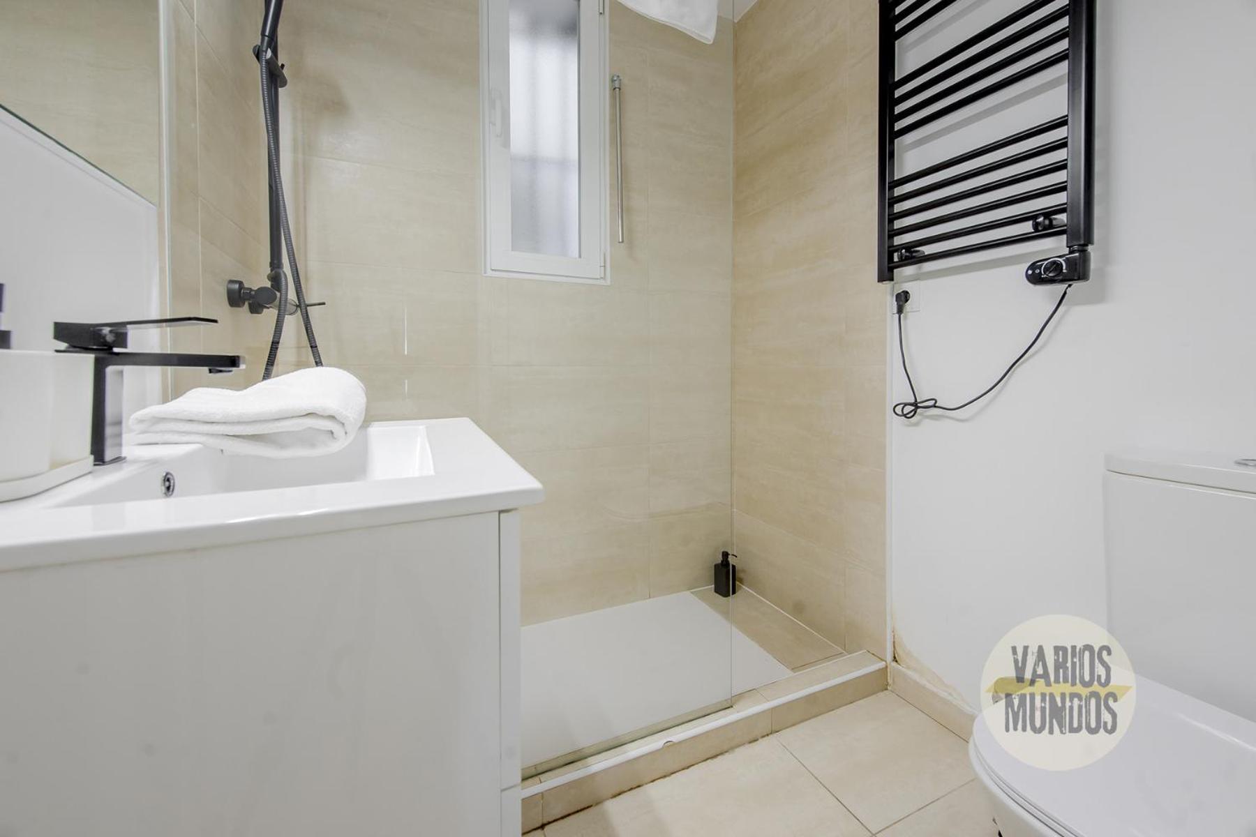 Nuevo Apt De 9Pax En La Cava Alta Centro De Madrid E1 Bagian luar foto